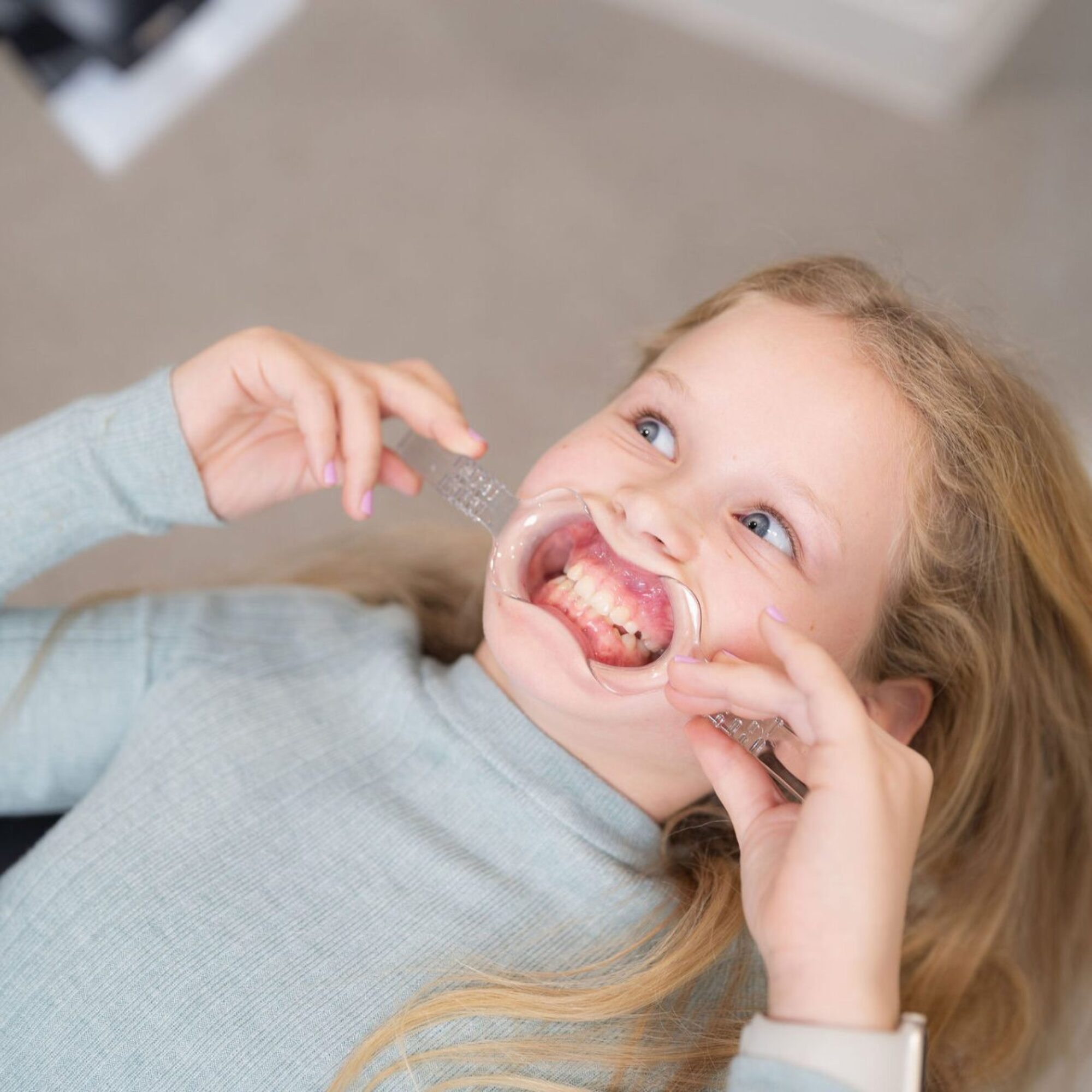 a young girl having an orthodontic appointment in Perth